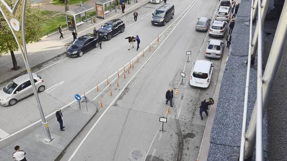 Samsun'da yaşlıların taşlı ve kemerli kavgası