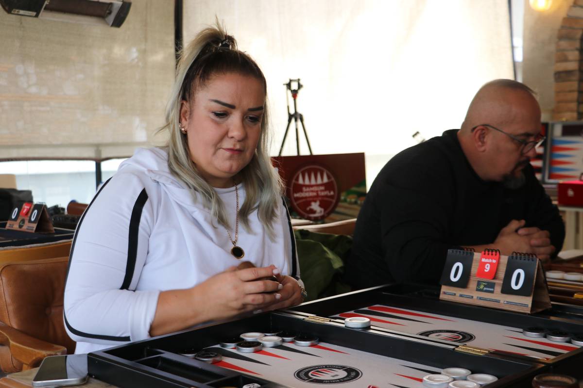 Modern tavla şampiyonası Samsun'da devam ediyor