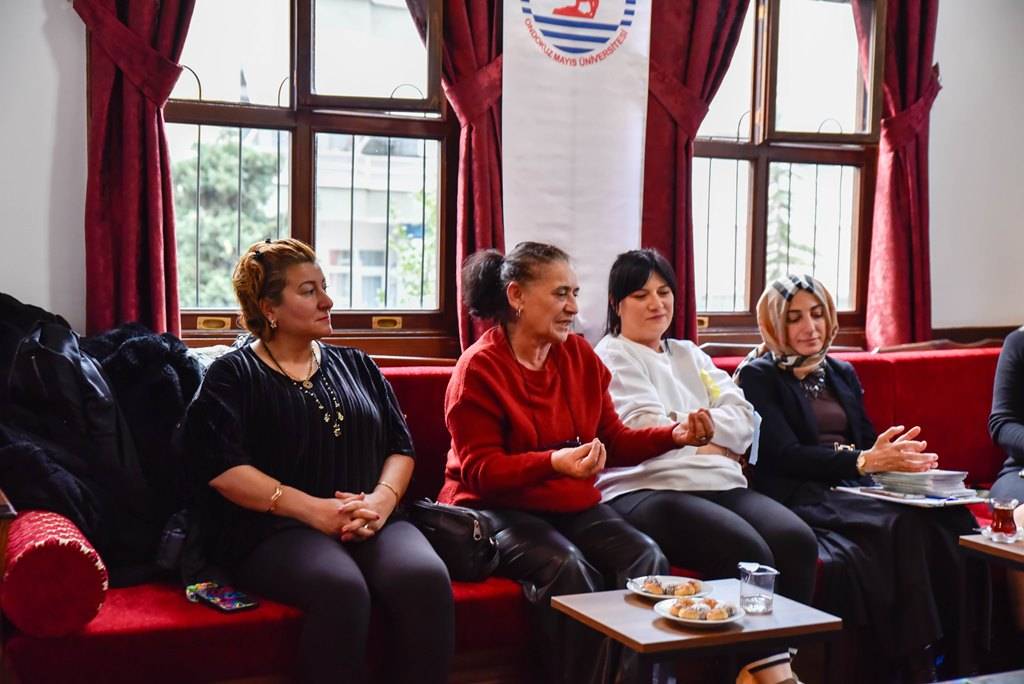 OMÜ'de koruyucu aileliğin psikolojik ve insani boyutları tartışıldı