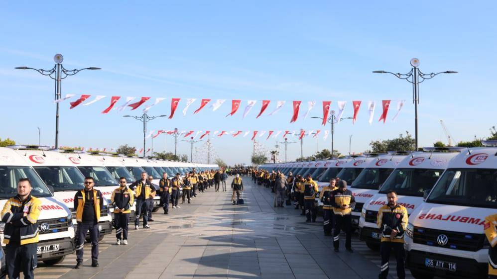 Samsun 112 ambulansları 2025'te 4 milyon kilometre yol yaptı