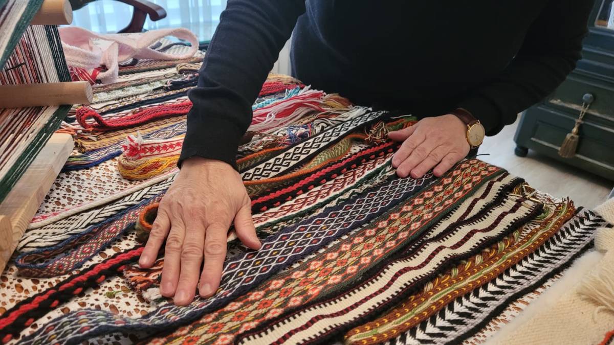 Samsun'da geleneksel Türk dokuma sanatı çarpana yeni nesillere aktarılıyor