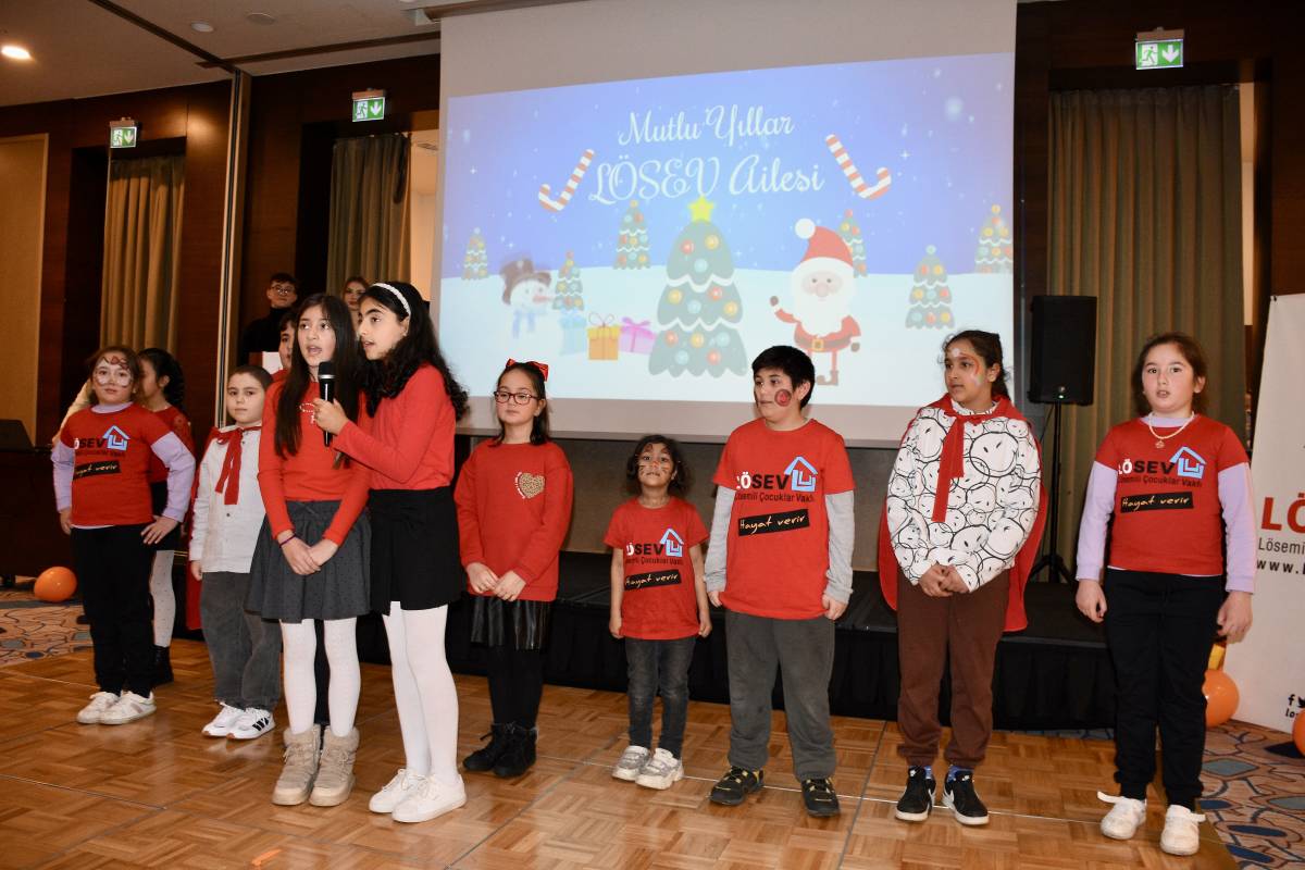 LÖSEV Samsun'da yılbaşı etkinliği düzenledi