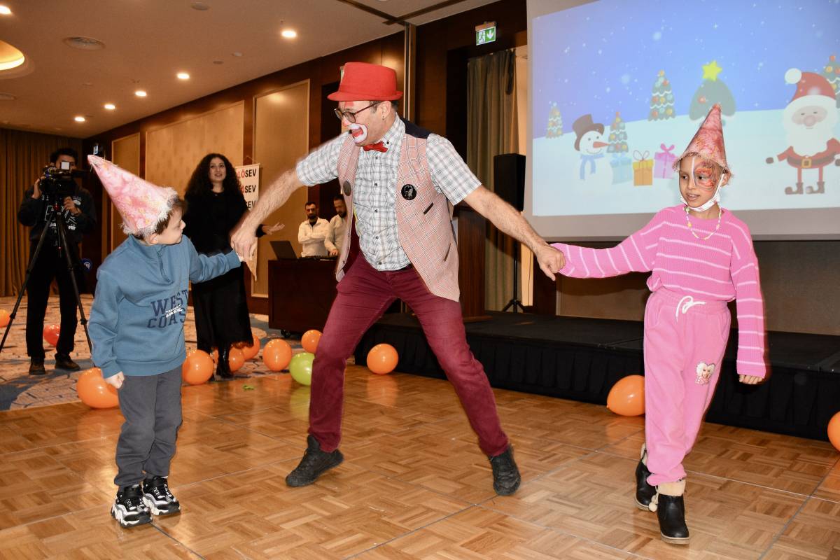 LÖSEV Samsun'da yılbaşı etkinliği düzenledi