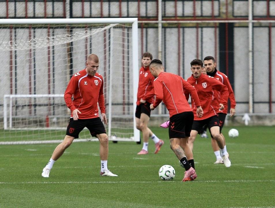 Samsunspor Yunan takımı AEK maçının hazırlıklarını tamamladı