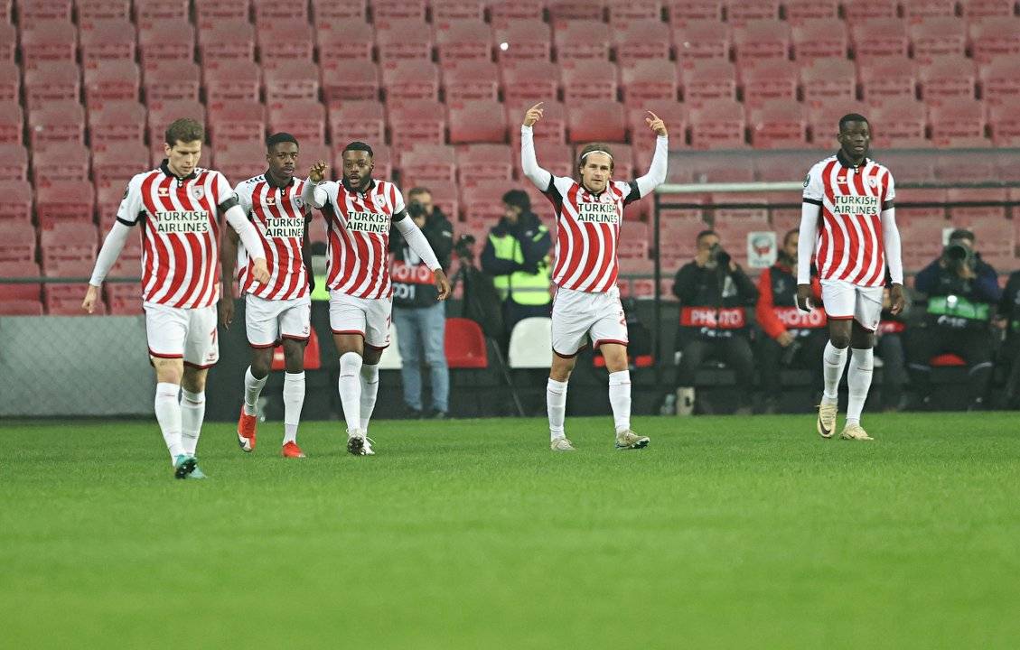 Samsunspor’un UEFA Konferans Ligi son 16 turundaki muhtemel rakipleri netleşiyor! İşte ihtimaller