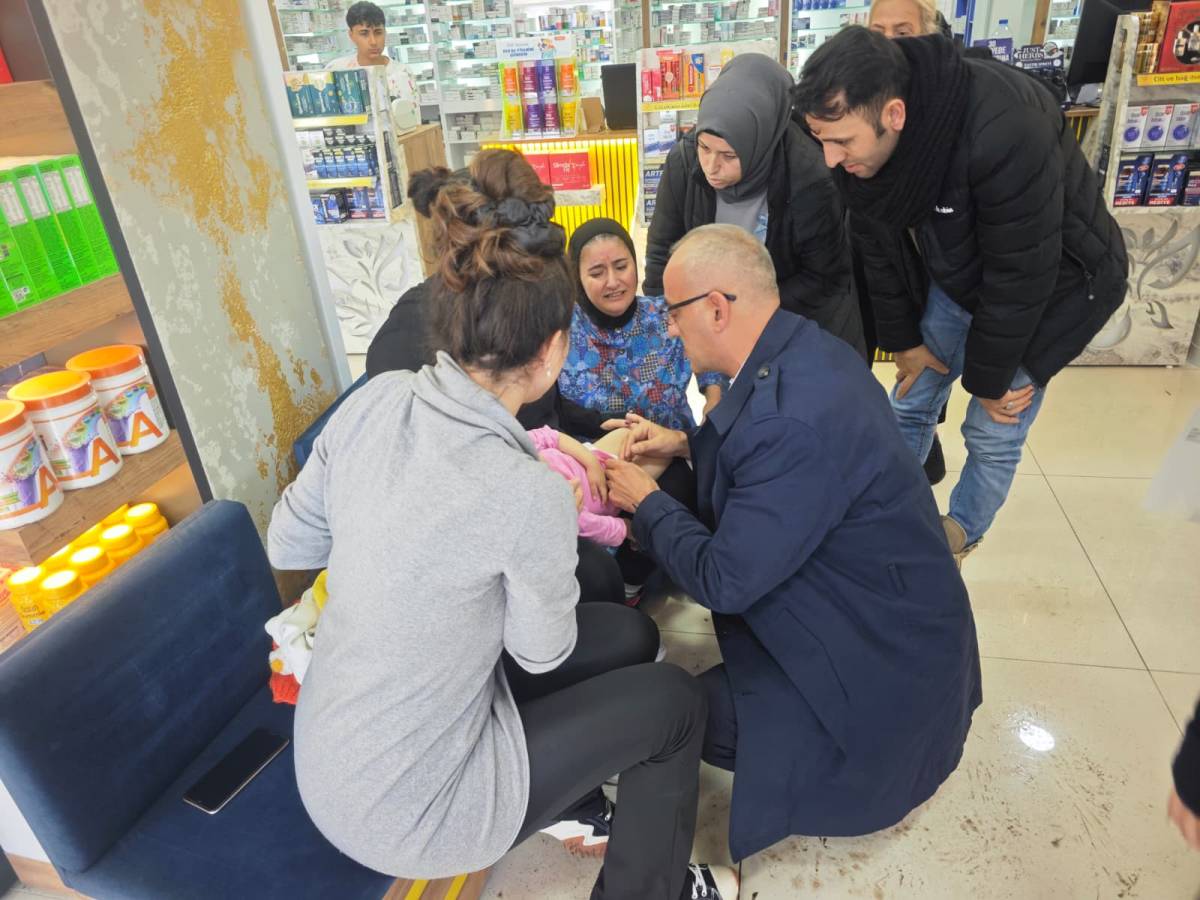 Samsun'da havale geçiren bebeğe ilk müdahaleyi Yakakent Belediye Başkanı Şerafettin Aydoğdu yaptı