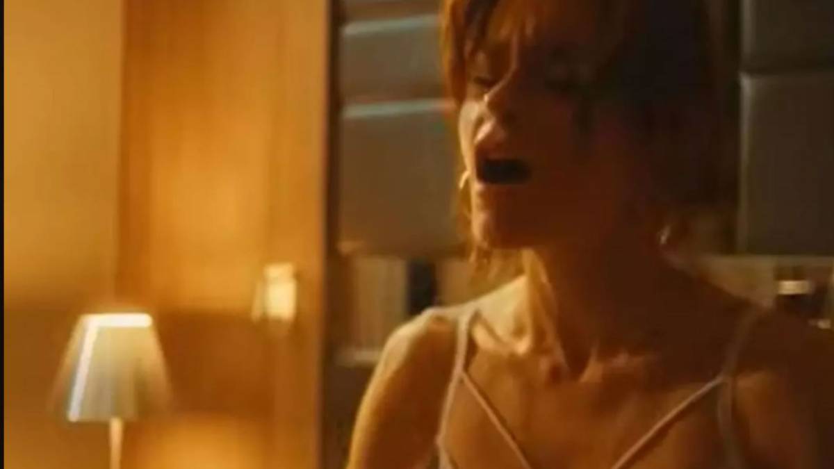 Asena Keskinci yeni projesindeki erotik sahnelerle gündemde