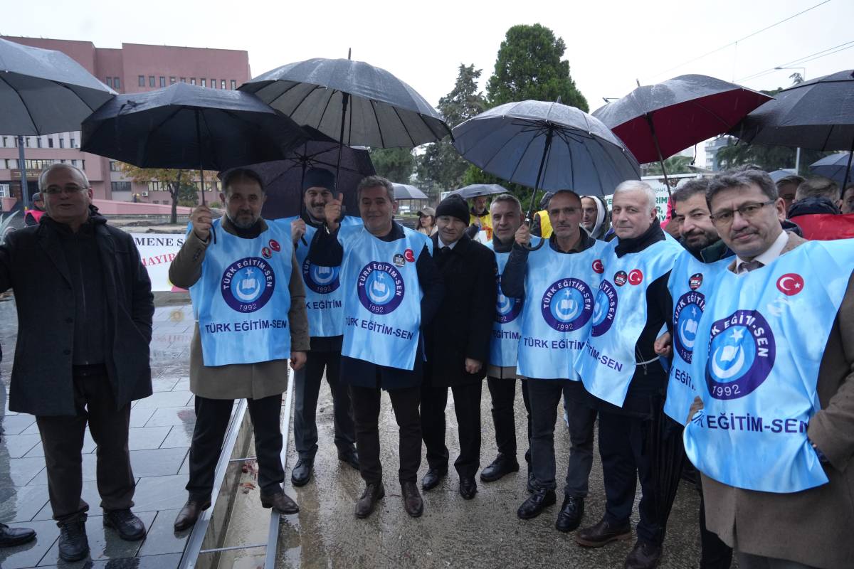 Samsun'da öğretmene şiddete sendikalardan tepki