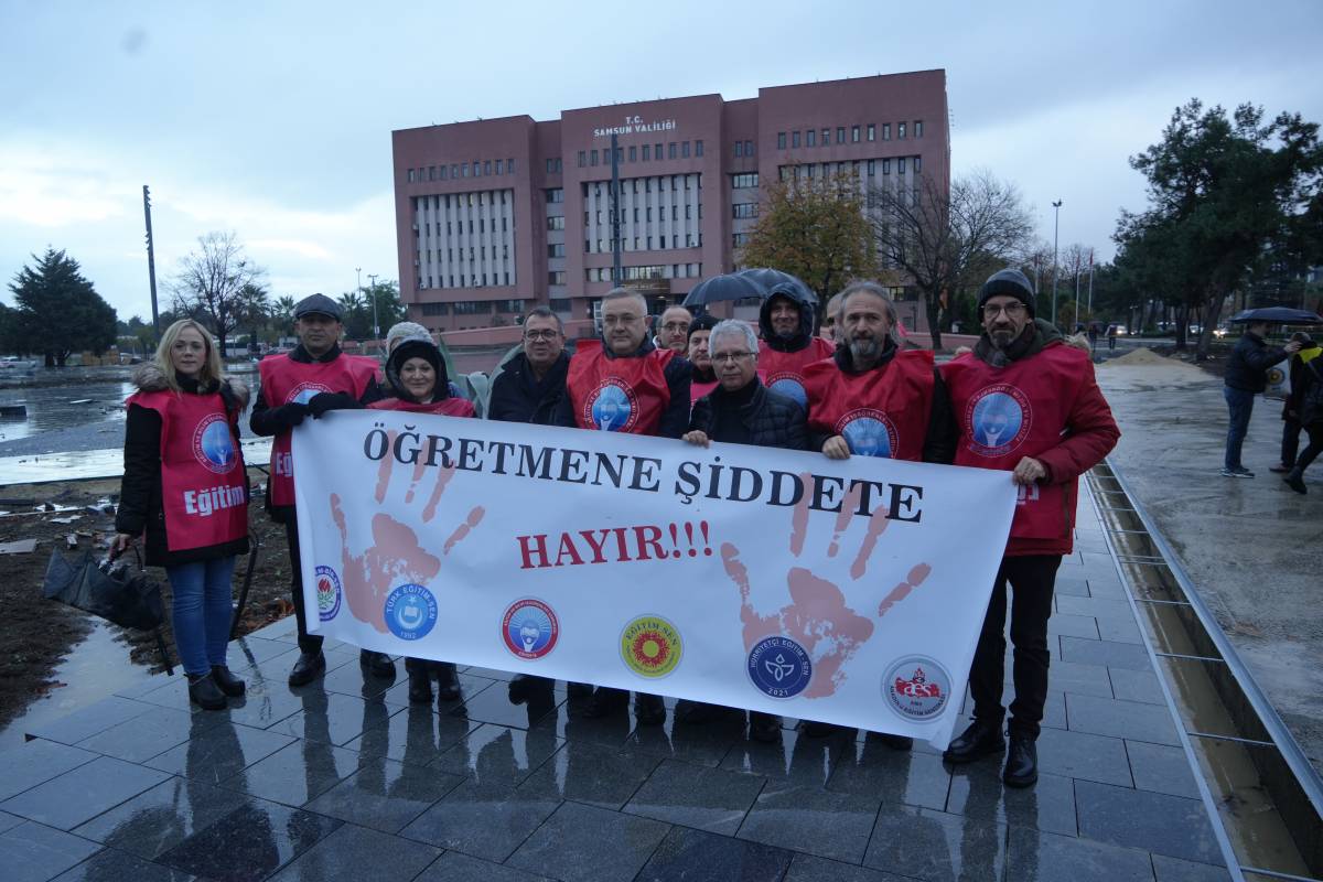 Samsun'da öğretmene şiddete sendikalardan tepki