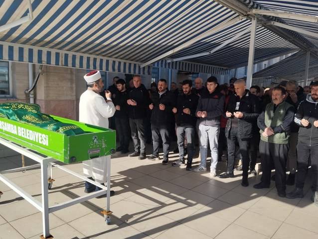 Samsun'daki ev yangınında ölen Hüseyin Topuz toprağa verildi