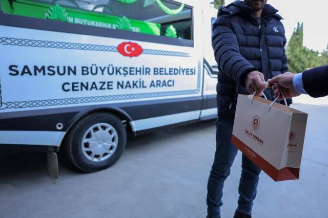 Samsun Büyükşehir Belediyesi vatandaşların kötü günlerinde de yanında