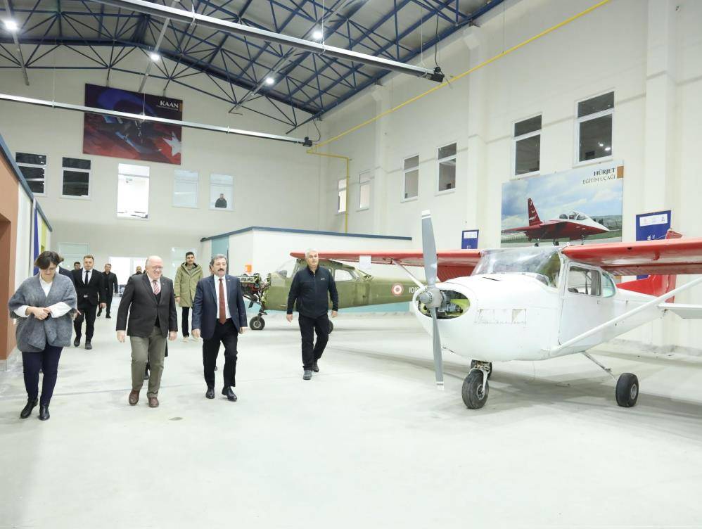 Samsun’da mühendislerden çocuklar için mobil yürüme robotu