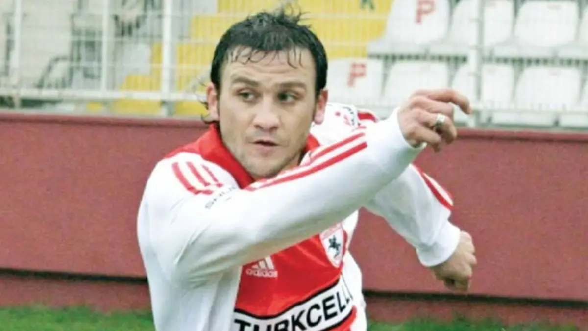 Celil Sağır kimdir?