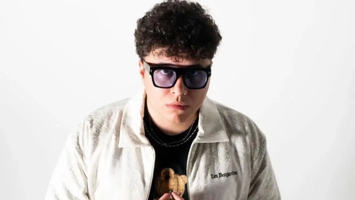 Ege Karataşlı kimdir?