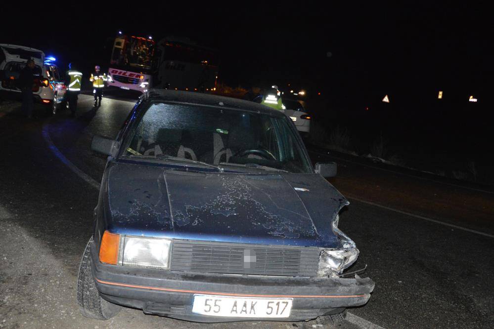 Samsun'da zincirleme kaza! 3 araç birbirine girdi, yaralılar var