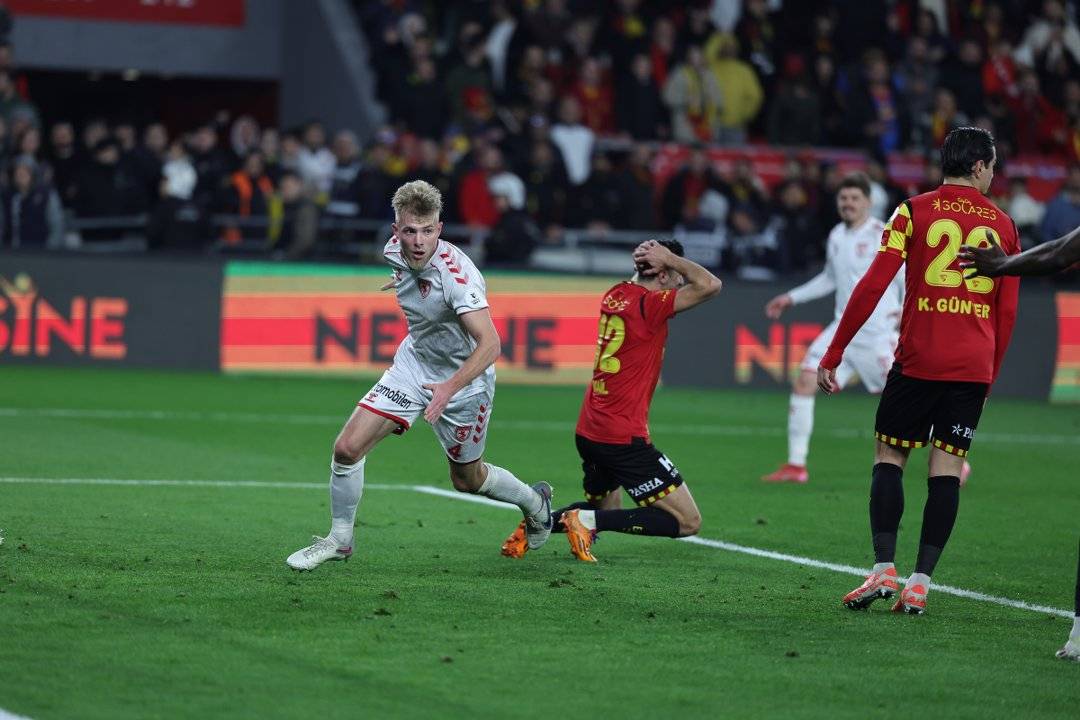 Samsunspor Göztepe deplasmanında zorlanıyor