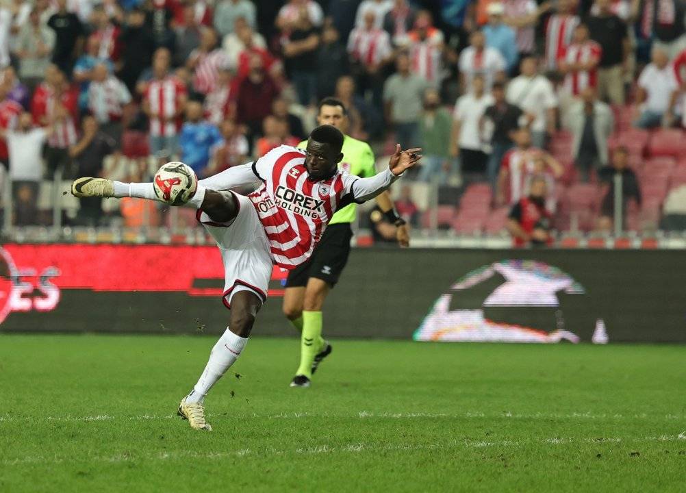 Samsunspor’da Marius Mouandilmadji Süper Lig'de golü unuttu! 14 maçtır gol atamıyor