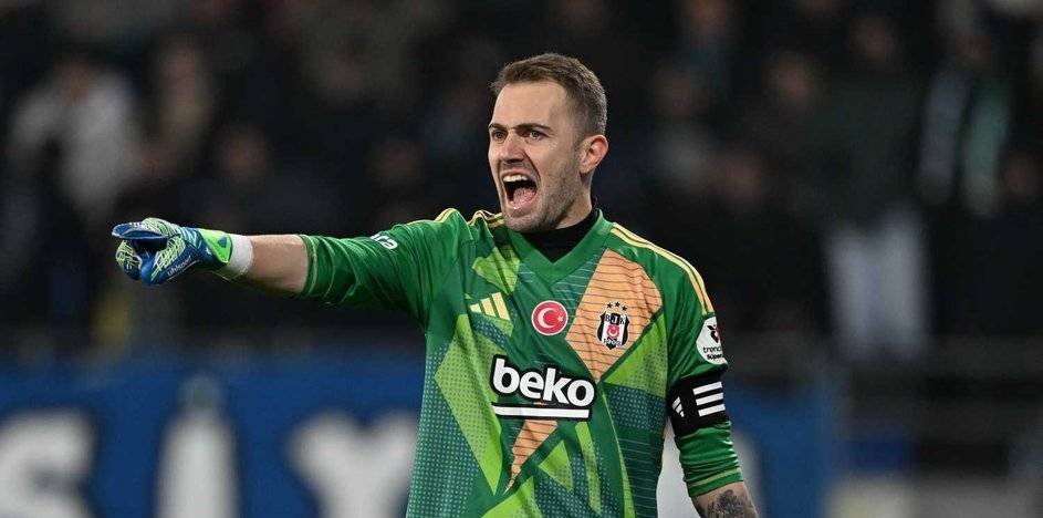 Mert Günok Fenerbahçe'ye mi gelecek?