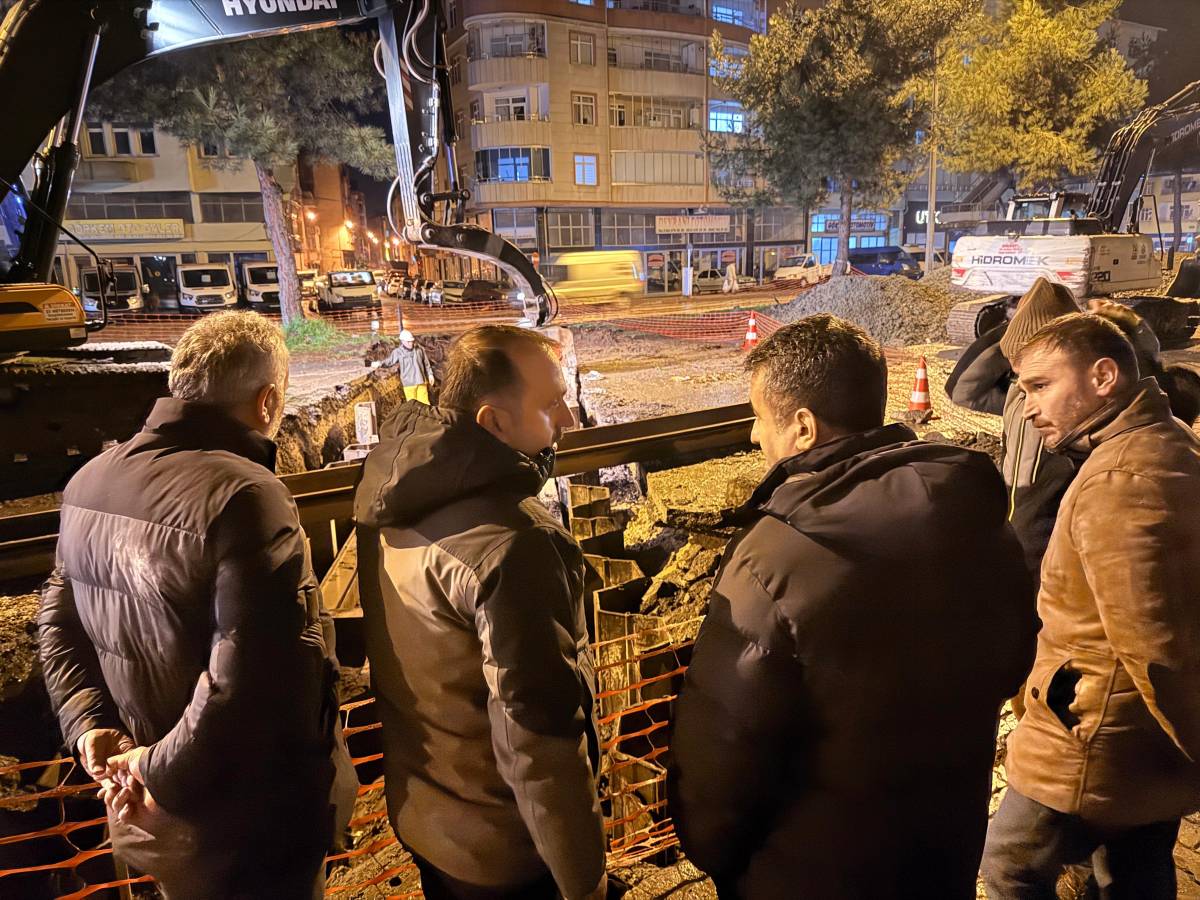 Samsun'da altyapı için gece mesaisi! Başkan Doğan sahada inceledi