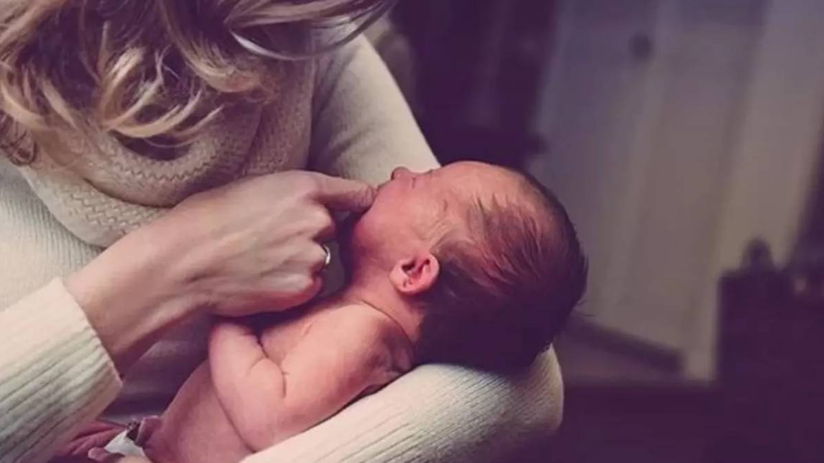 Doğum izinleri uzuyor! Anne ve babalara müjde