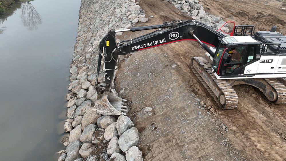 Samsun yeni OSB'de ıslah ve drenaj çalışmaları sürüyor