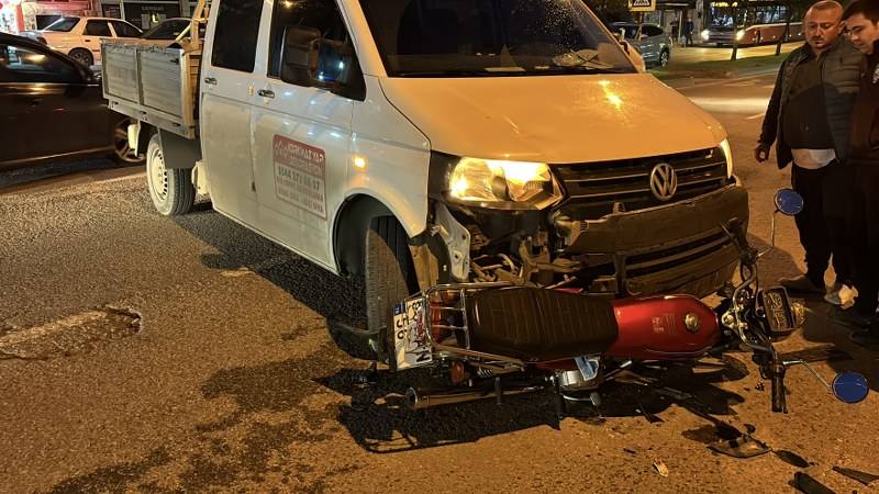 Samsun'da motosiklet pikabın altında kaldı! 1 yaralı