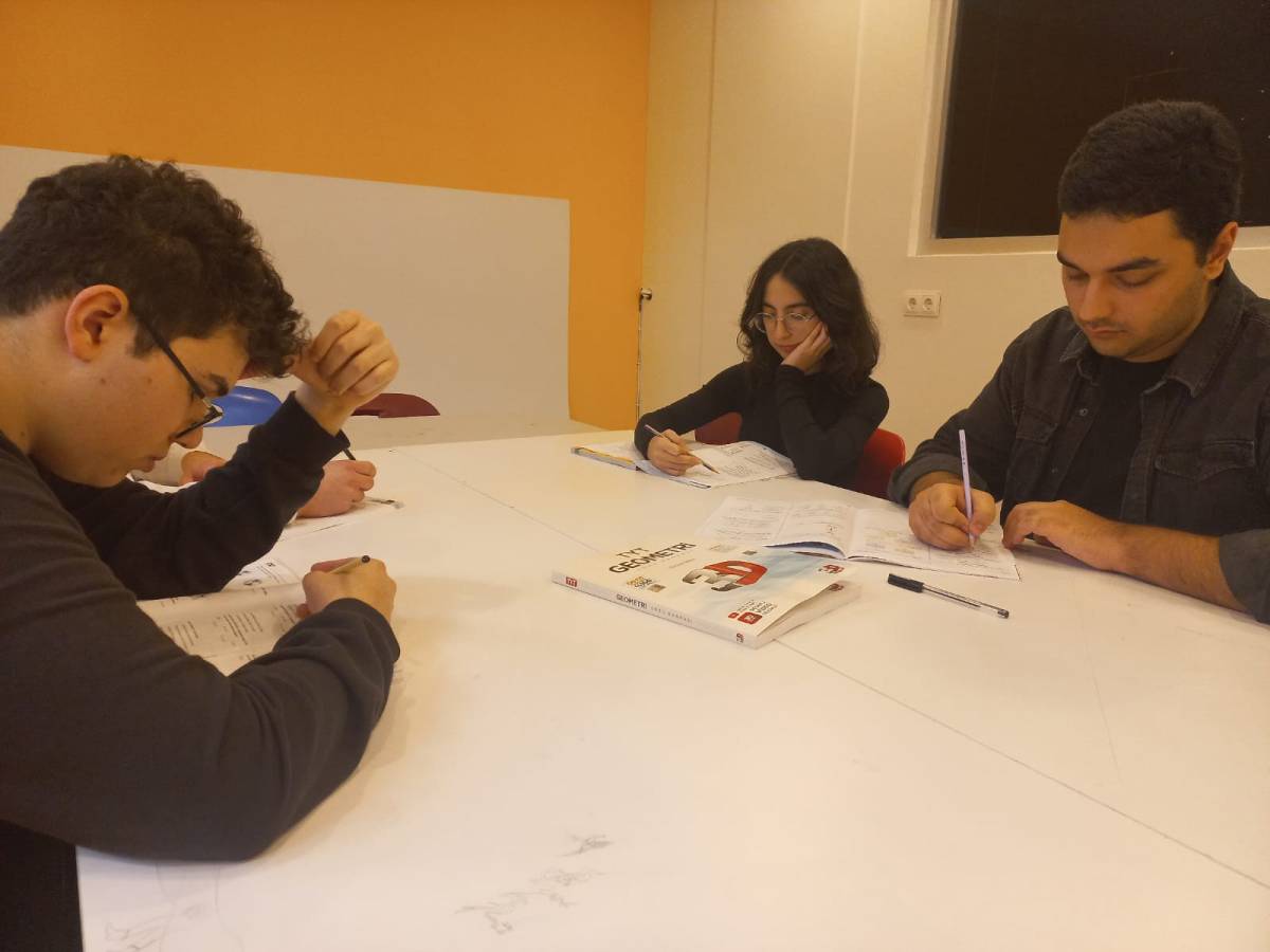 Samsun'da Özel ATAL Alman Lisesi öğrencilerinden matematik olimpiyatlarında önemli başarı