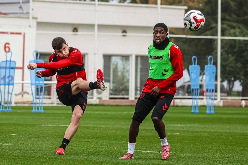 Samsunspor Eyüpspor maçının hazırlıklarına başladı