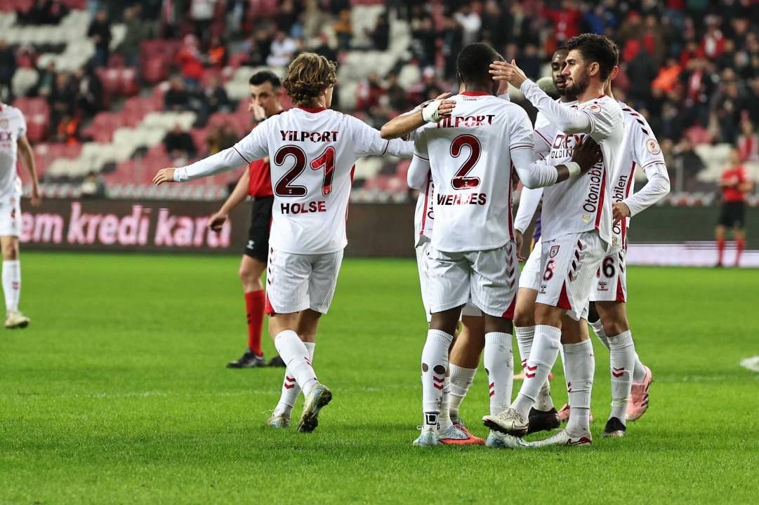 Samsunspor Eyüpspor yenerek Türkiye Kupası'nda galibiyetle başladı