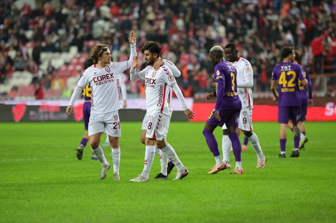 Samsunspor Eyüpspor yenerek Türkiye Kupası'nda galibiyetle başladı