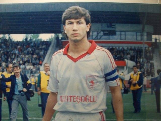 Tanju Çolak kimdir?