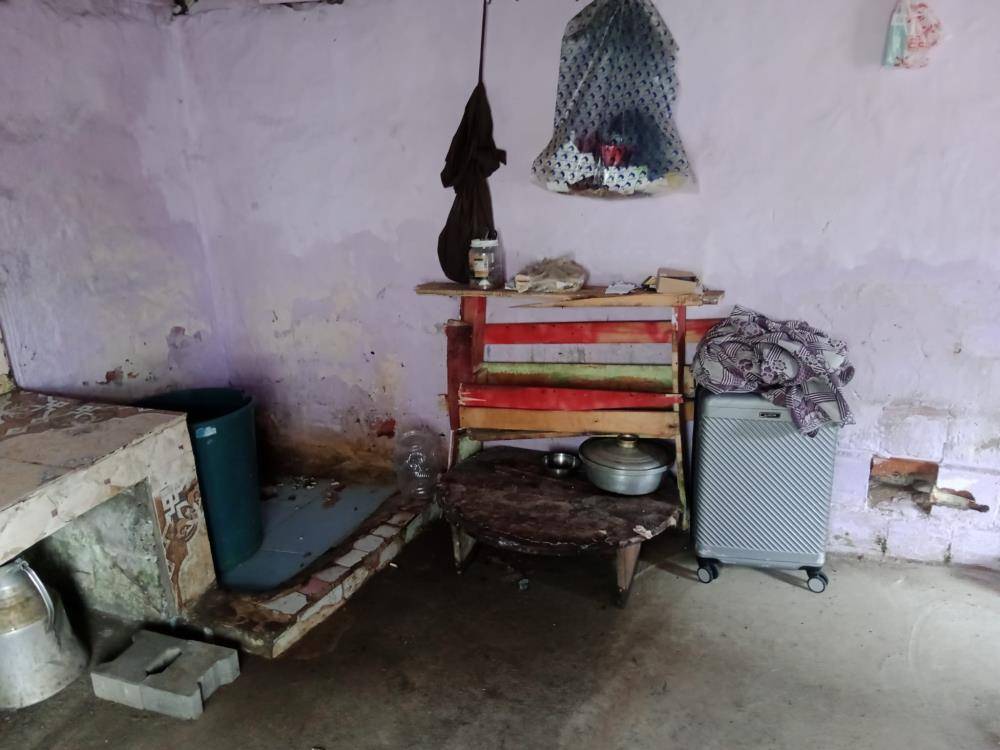 Samsun'da evlerini su basan aile geçici olarak lojmana yerleştirildi