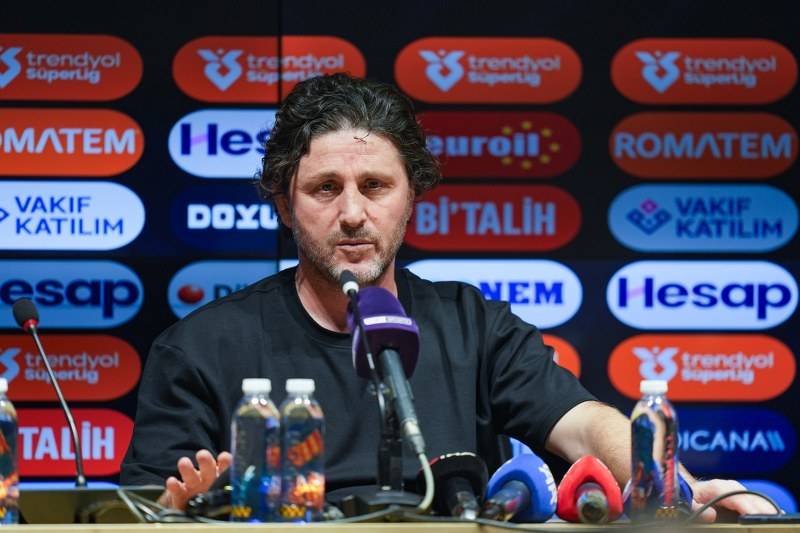 Trabzonsporlu Tekke'den Galatasaray-Samsunspor maçındaki penaltı pozisyonu hakkında dikkat çeken açıklama