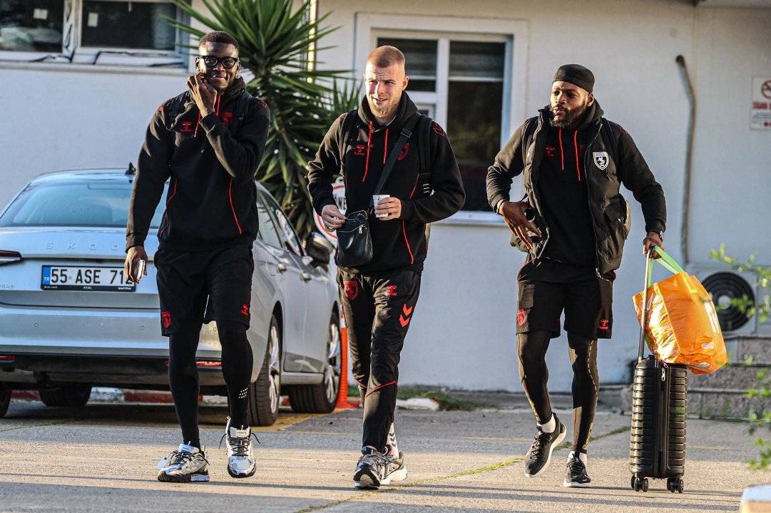 Samsunspor kafilesi Galatasaray maçı için yola çıktı