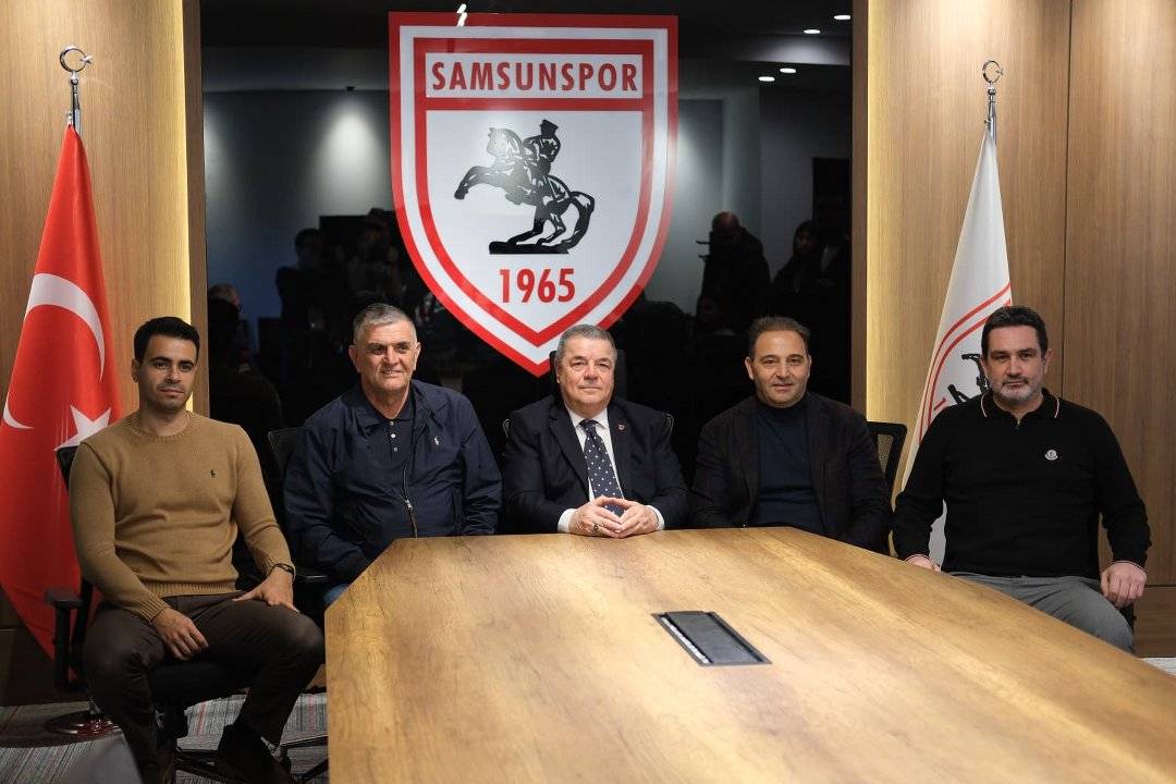 Veysel Bilen, Başakşehir maçında futbolcuları ıslıklayanlara ateş püskürdü: Sözde taraftarlar, makyajlı Samsunsporlular