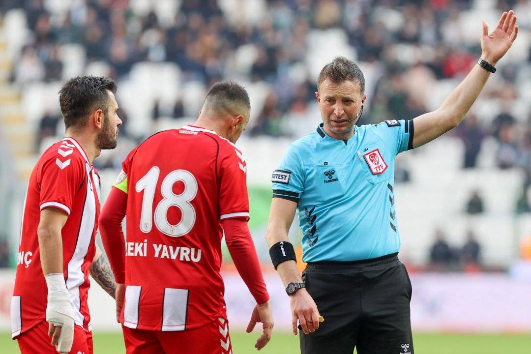 Samsunspor Trabzonlu hakem Yasin Kol'un yönettiği tüm maçları kazandı