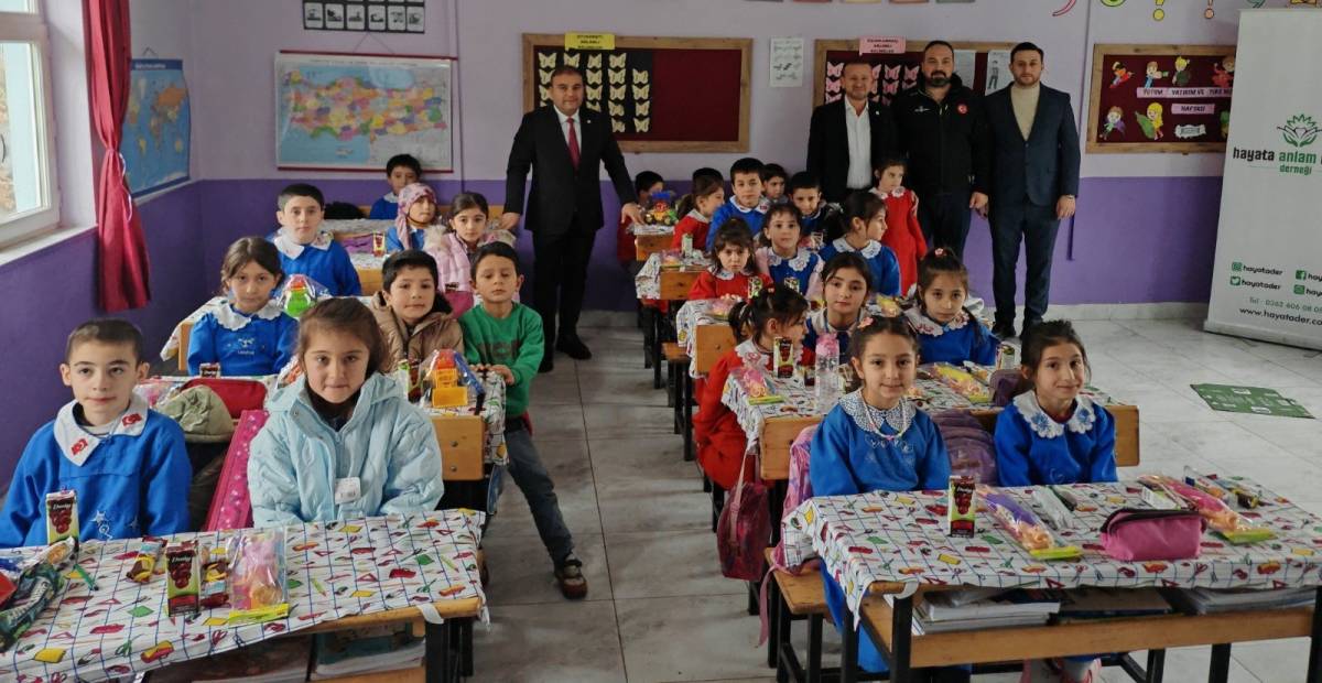 SİMDER'den eğitime ve öğrencilere destek