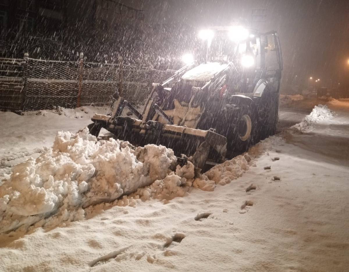 İlkadım’da kar mesaisi