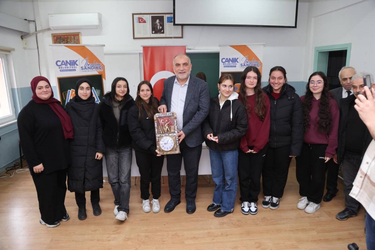 Canik Belediye Başkanı Sandıkçı: Gençlerimizin her daim yanındayız