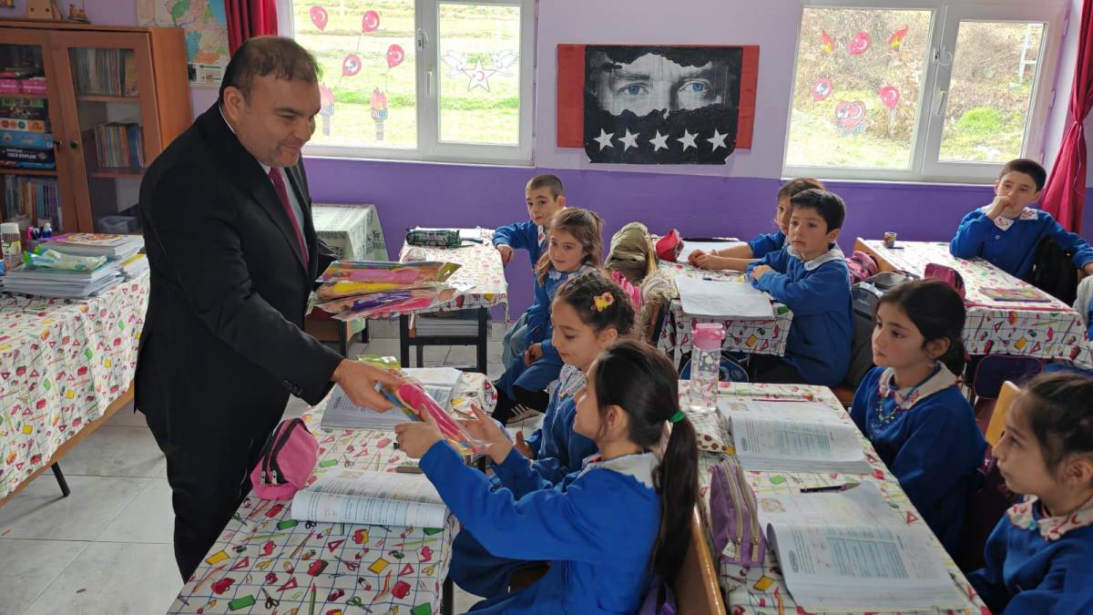 SİMDER'den eğitime ve öğrencilere destek