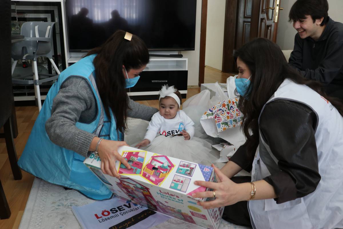 Samsun'da lösemi hastası Elisa ağabeyinden yapılan nakille sağlığına kavuştu