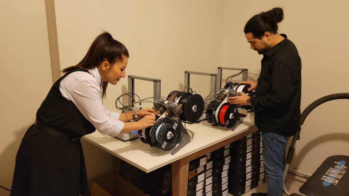 Samsun'da 3D yazıcıyla kendi oyuncaklarını üretiyorlar