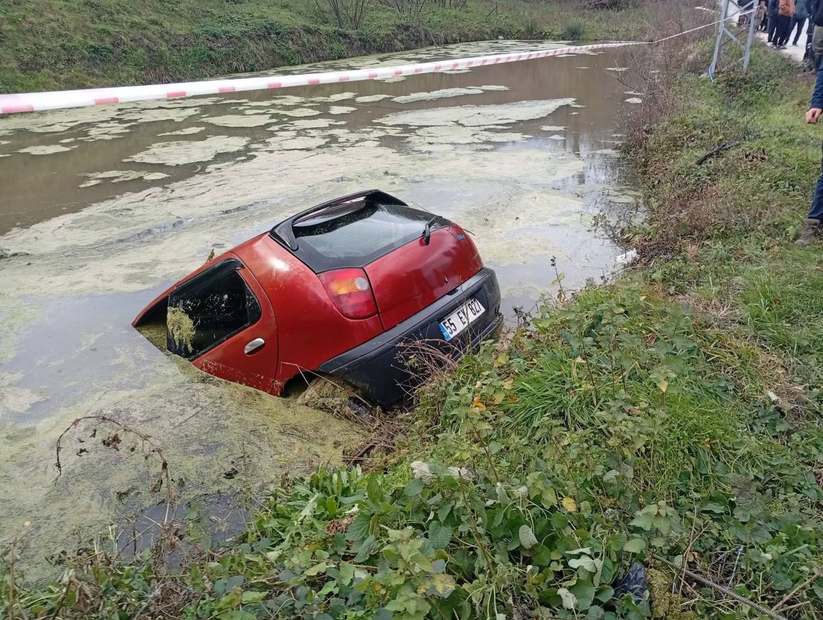 Samsun'da otomobil sulama göletine devrildi: 2 yaralı