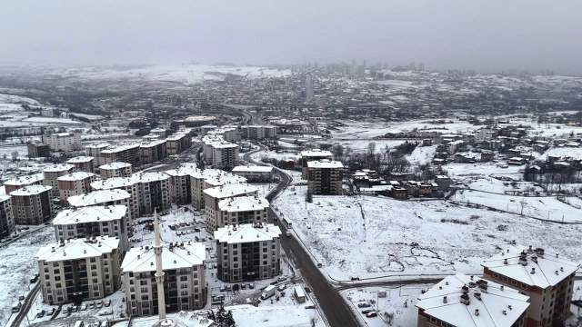 Samsun’da kar alarmı! 379 yol ulaşıma açıldı