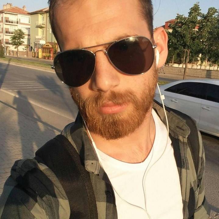 Baba ile 3 oğlunu tabanca ile vurdu! Bir kişi öldü