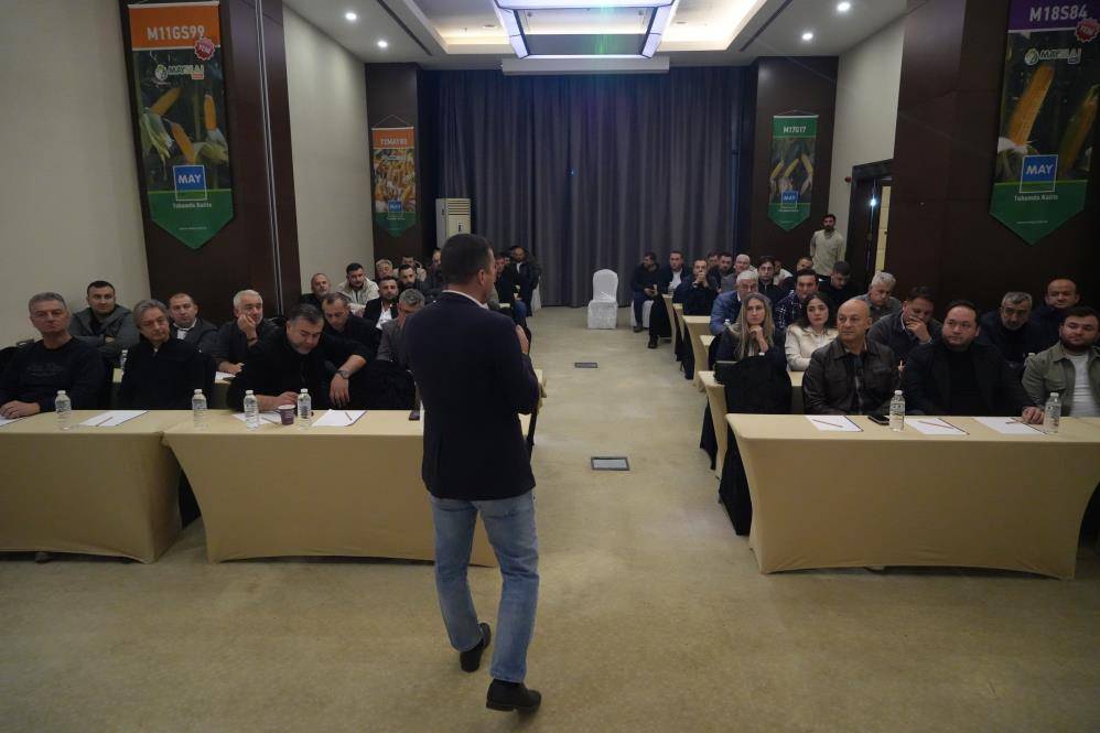Türkiye'nin önde gelen tohum fırmasından Samsun'da çiftçilere eğitim