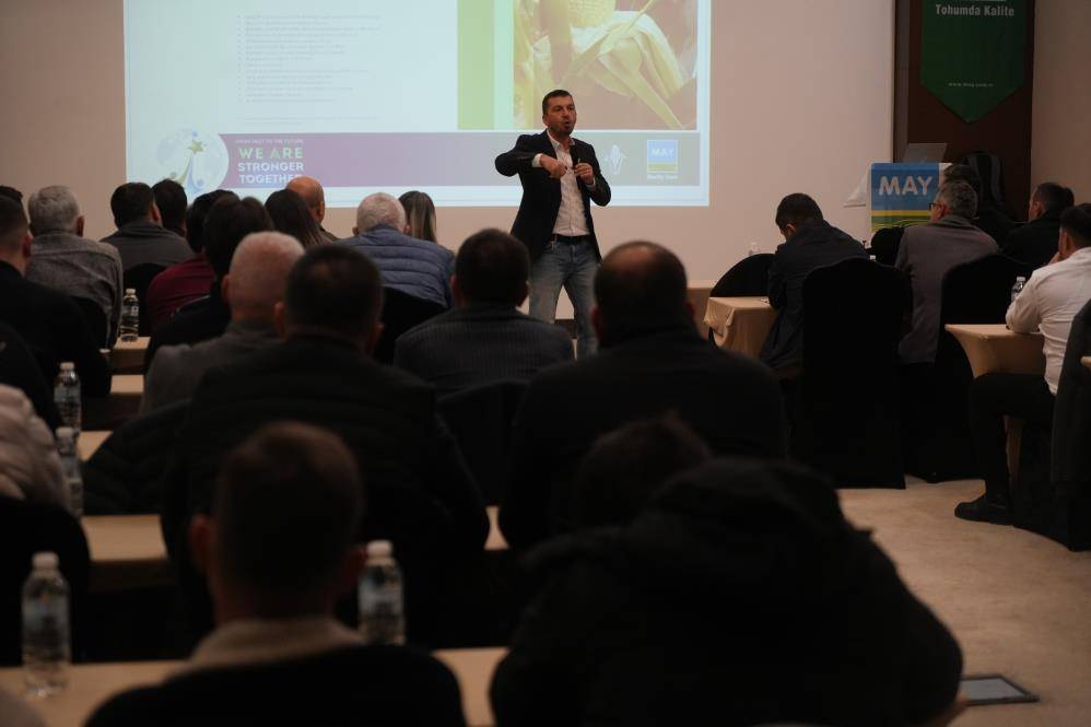 Türkiye'nin önde gelen tohum fırmasından Samsun'da çiftçilere eğitim