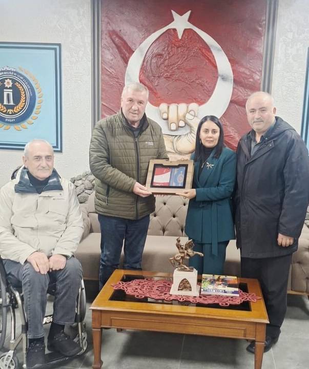 İçişleri Bakanlığı Müşaviri Hatice Atan'dan Samsun'da şehit ailelerine ve gazilere ziyaret