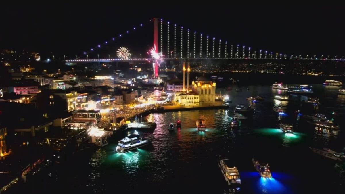 İstanbul'da coşkulu yeni yıl kutlaması