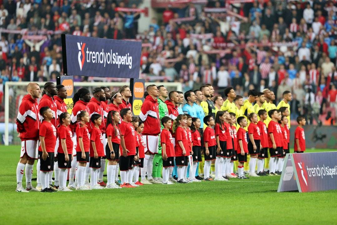 Samsunspor Fenerbahçe ile 74. kez karşılaşacak